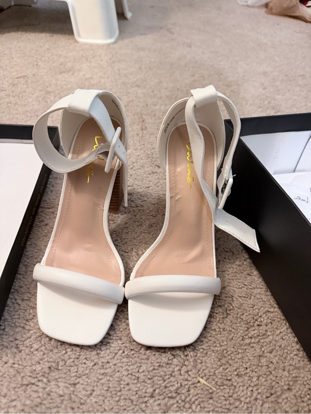 Lulu's White Square-Toe Ankle-Strap Block Heel Sandals